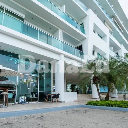 Hermoso En La Playa Apartamento *